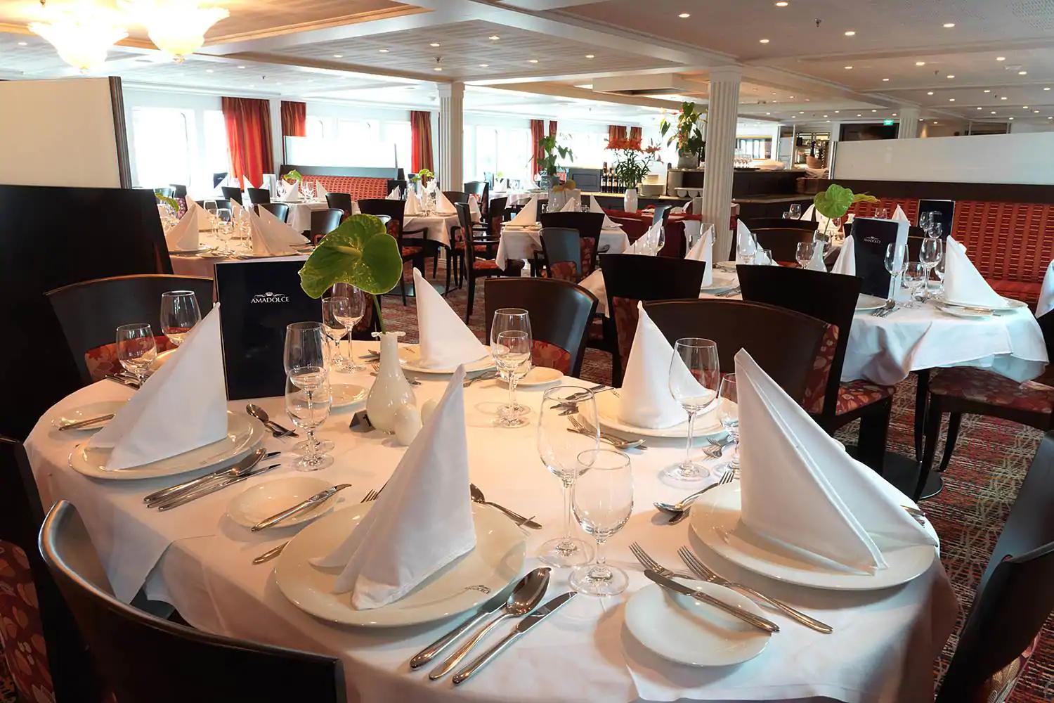 CRUCEROS FLUVIALES DE LUJO MS AMADOLCE AMADEUS WATERWAYS LUXURY RIVER CRUISES MS AMADOLCE GARONNE DORDOGNE RIVER CRUISES CRUCEROS RIO GARONA CRUCEROS RIO DORDOÑA CRUCEROS RIOS FRANCIA CRUCEROS DE LUJO BURDEOS BORDEAUX CROISIERES LUXURY CRUISES FRANCE CRUCEROS FRANCIA WINE CRUISES CRUCEROS VINO CRUCEROS ENOLOGICOS VACACIONES ENOLOGICAS BODEGA #Bodegas #Bordeaux #WineCruises #CrucerosLujo #AmaWaterways #AmadeusWaterways #Burdeos #RioGarona #RioDordoña #CrucerosFrancia #FranceCruises #FranceCroisieres #Croisieres #Bidaiak #Creuers #Viatges #Vacances #AmaDolce #Bordeaux #Burdeos